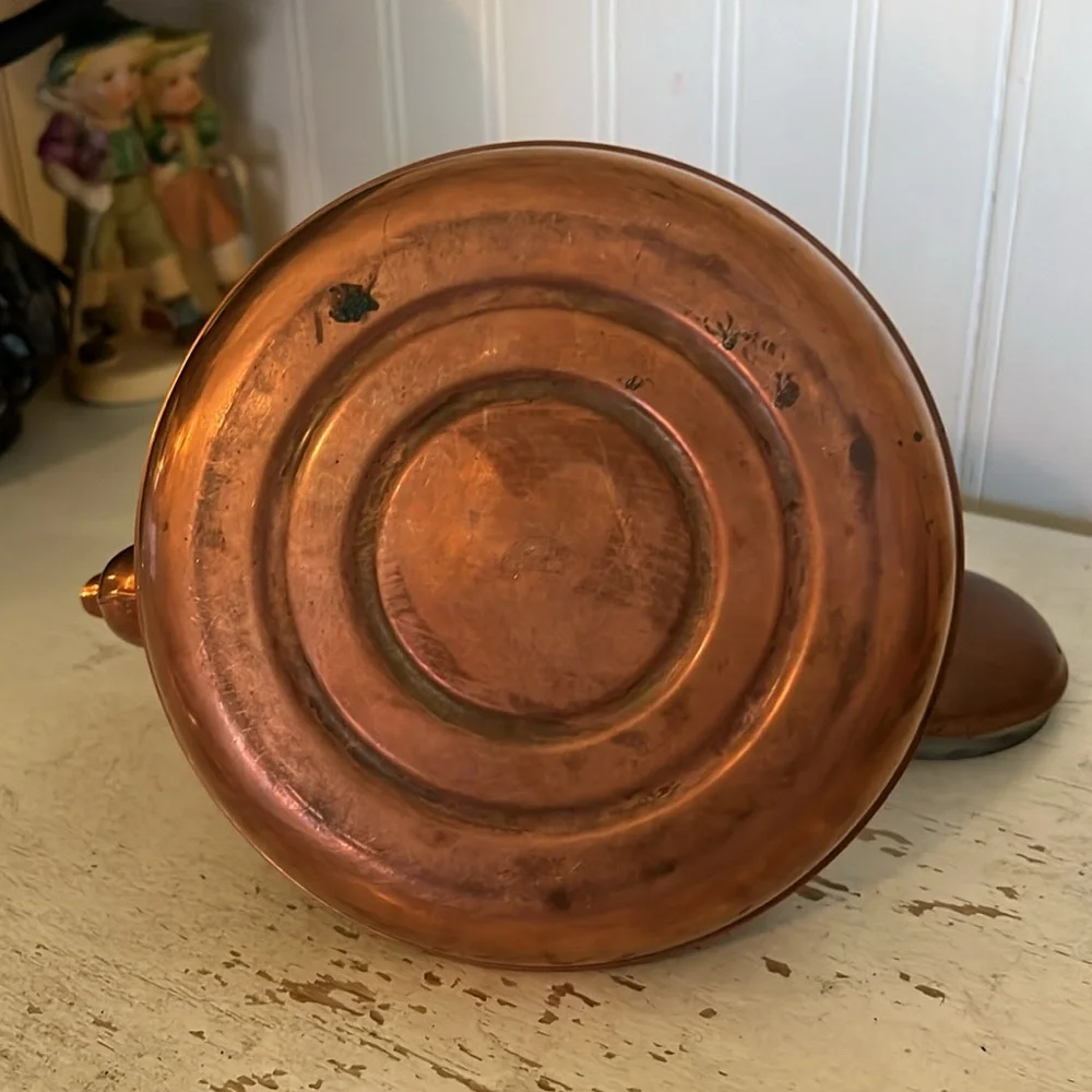 Vintage Old Dutch copper tea kettle pot